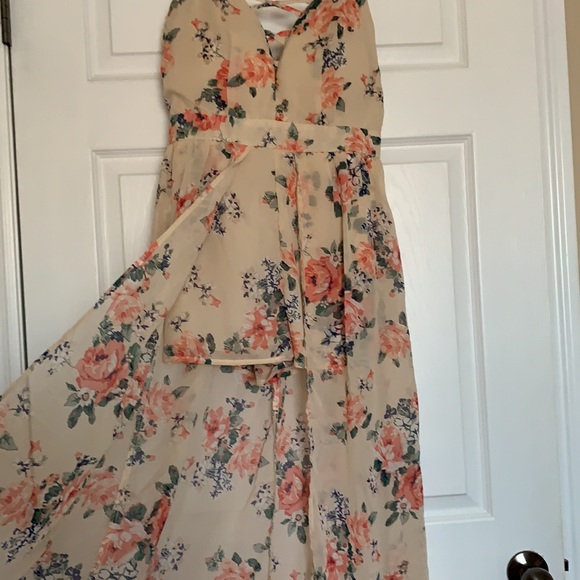 Floral Urbanology romper with train - Picture 2 of 2